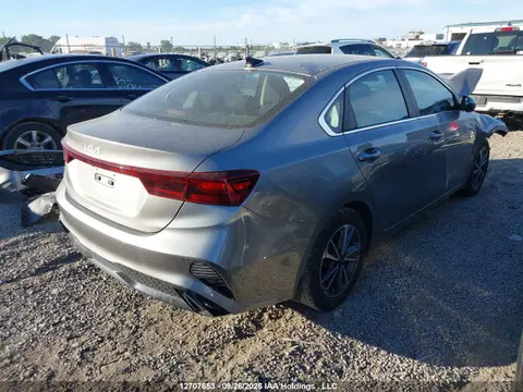 2022 KIA Forte Gt Line VIN 3KPF34ADXNE479343 фото 4