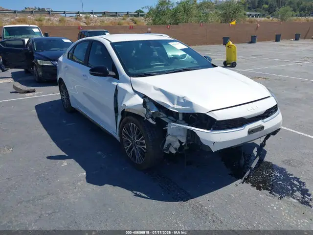 3KPF54AD5PE574485 Kia Forte GT-Line 2023 — повреждение Передняя часть справа, фото до ремонта