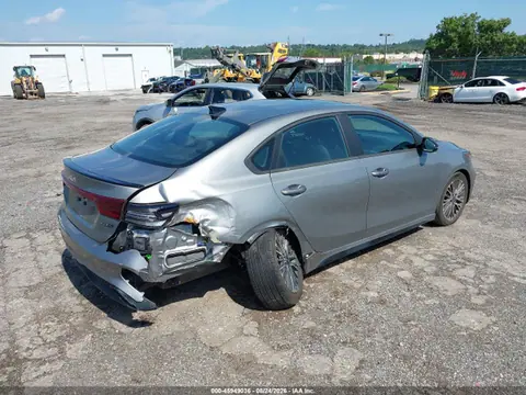 2023 KIA Forte Gt-line VIN 3KPF54AD9PE516167 фото 4
