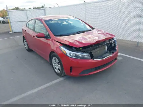 3KPFK4A72JE179299 — 2018 Kia Forte LX/lx+, Передняя часть (Front), фото до ремонта