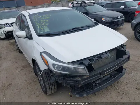 3KPFL4A76JE187094 — 2018 Kia Forte LX/S, Передняя часть (Front), фото до ремонта