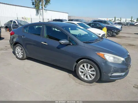 KNAFX4A64E5240420 — 2014 Kia Forte LX, Левый бок (Left Side), фото до ремонта