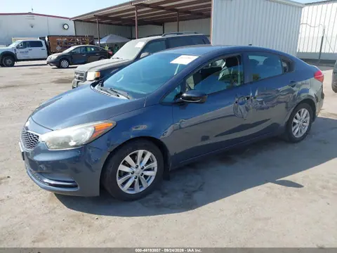 2014 KIA FORTE LX VIN KNAFX4A64E5240420 фото 2