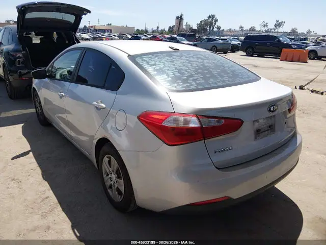 KNAFK4A67F5340706 — 2015 Kia Forte LX, фото 3 с аукциона IAAI 14.10.2026, Передняя часть справа