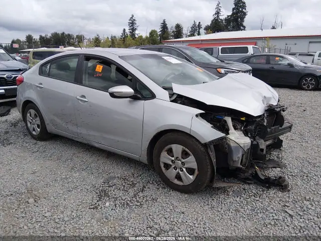 KNAFK4A67F5367274 — 2015 Kia Forte LX, Левый бок (Left Side), фото до ремонта