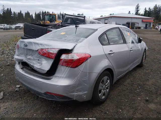 KNAFK4A67F5367274 — 2015 Kia Forte LX, фото 4 с аукциона IAAI 30.09.2026, Левый бок