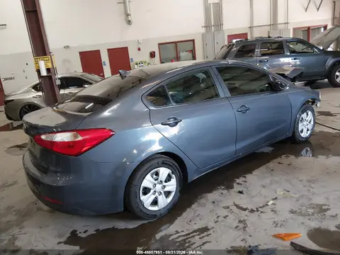 2015 KIA FORTE LX VIN KNAFX4A62F5430413 фото 4