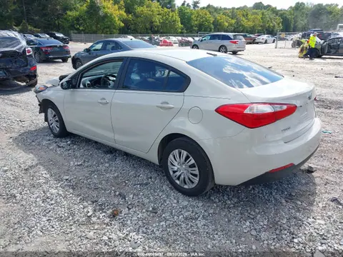 2015 KIA FORTE LX VIN KNAFK4A63F5374710 фото 3