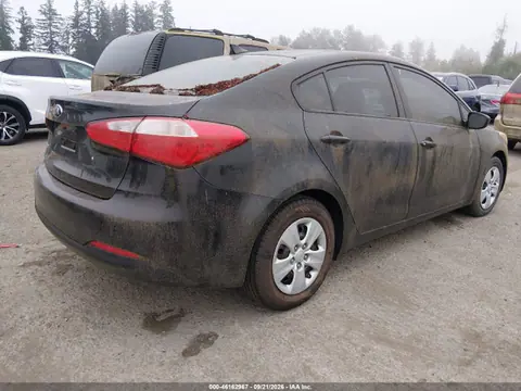 2015 KIA FORTE LX VIN KNAFK4A69F5310574 фото 4