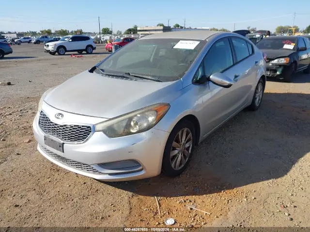 KNAFX4A66F5271315 — 2015 Kia Forte LX, фото 2 с аукциона IAAI 14.10.2026, Естественный износ