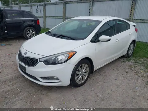 2016 KIA FORTE LX VIN KNAFX4A68G5560388 фото 2