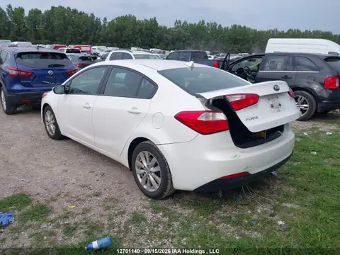 2016 KIA FORTE LX VIN KNAFX4A68G5560388 фото 3