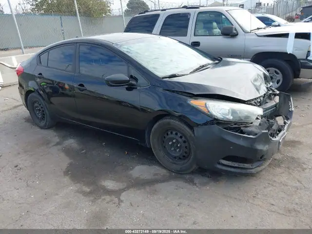 KNAFK4A64G5461436 — 2016 Kia Forte LX, Передняя часть (Front End), фото до ремонта