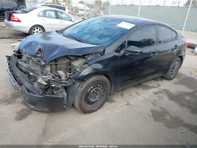 KNAFK4A64G5461436 — 2016 Kia Forte LX, фото 2 с аукциона IAAI 14.10.2026, Передняя часть
