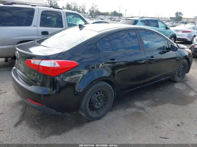 KNAFK4A64G5461436 — 2016 Kia Forte LX, фото 4 с аукциона IAAI 14.10.2026, Передняя часть