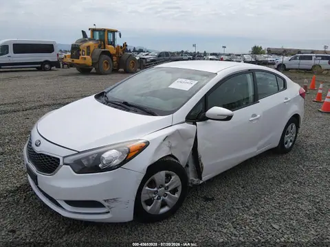 2016 KIA FORTE LX VIN KNAFX4A64G5533155 фото 2