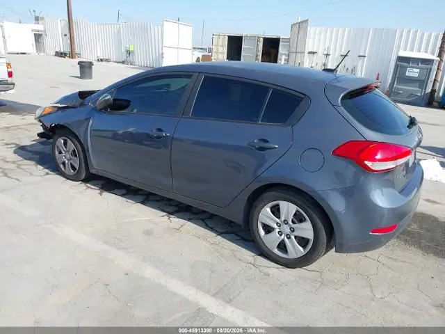 KNAFK5A89G5640014 — 2016 Kia Forte LX, фото 3 с аукциона IAAI 14.10.2026, Передняя часть