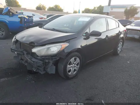 2016 KIA FORTE LX VIN KNAFK4A60G5544118 фото 2