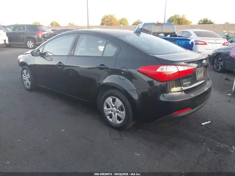 2016 KIA FORTE LX VIN KNAFK4A60G5544118 фото 3