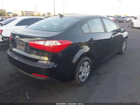 2016 KIA FORTE LX VIN KNAFK4A60G5544118 фото 4