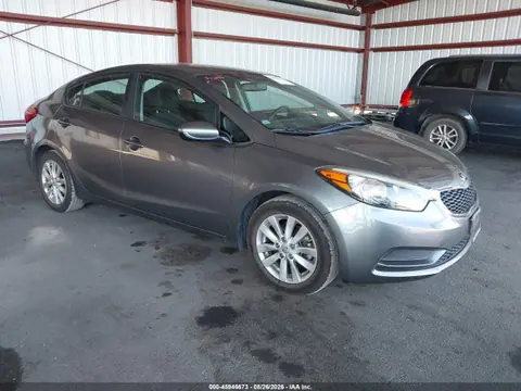 KNAFX4A65G5603939 — 2016 Kia Forte LX, Левый бок (Left Side), фото до ремонта