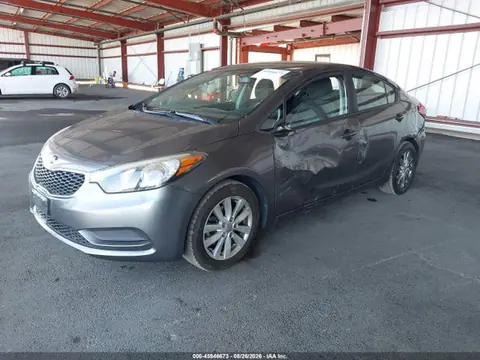 2016 KIA FORTE LX VIN KNAFX4A65G5603939 фото 2