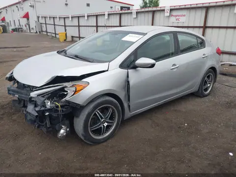 2016 KIA FORTE LX VIN KNAFX4A61G5533548 фото 2
