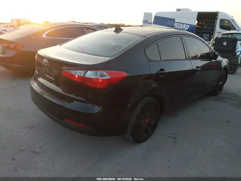 2016 KIA FORTE LX VIN KNAFX4A64G5471031 фото 4