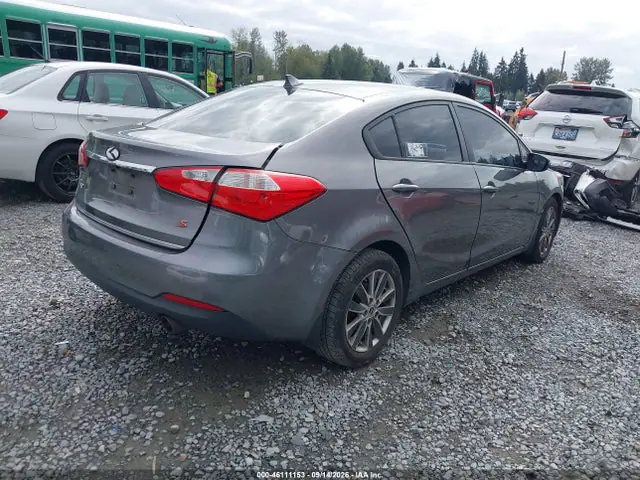 KNAFX4A62G5462828 — 2016 Kia Forte LX, фото 4 с аукциона IAAI 14.10.2026, Левый бок