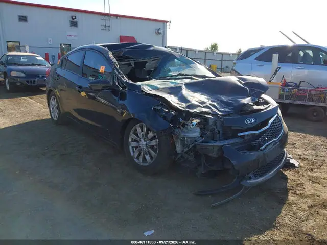 KNAFX4A6XG5476136 — 2016 Kia Forte LX, Биологическая или химическая опасность (Biohazard), фото до ремонта