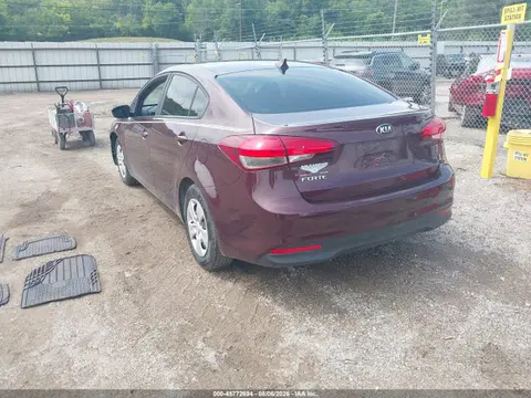 2017 KIA FORTE LX VIN 3KPFK4A73HE135922 фото 3