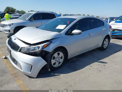 2017 KIA FORTE LX VIN 3KPFL4A7XHE131380 фото 2
