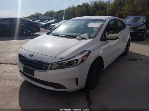 2017 KIA FORTE LX VIN 3KPFK4A73HE138755 фото 2