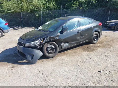 2017 KIA FORTE LX VIN 3KPFK4A74HE127831 фото 2