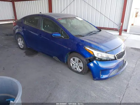 3KPFK4A72HE080055 — 2017 Kia Forte LX, Естественный износ (Normal Wear & Tear), фото до ремонта