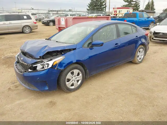 3KPFK4A72JE201415 — 2018 Kia Forte LX, фото 2 с аукциона IAAI 14.10.2026, Передняя часть
