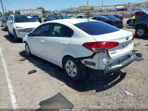 2018 KIA FORTE LX VIN 3KPFK4A75JE218497 фото 3