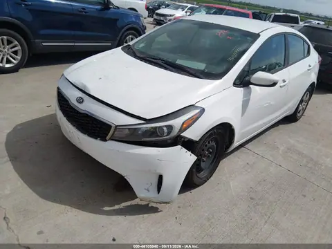 2018 KIA FORTE LX VIN 3KPFK4A73JE239770 фото 2