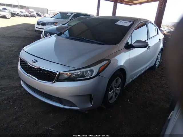 2018 KIA FORTE LX VIN 3KPFK4A75JE175232 фото 2