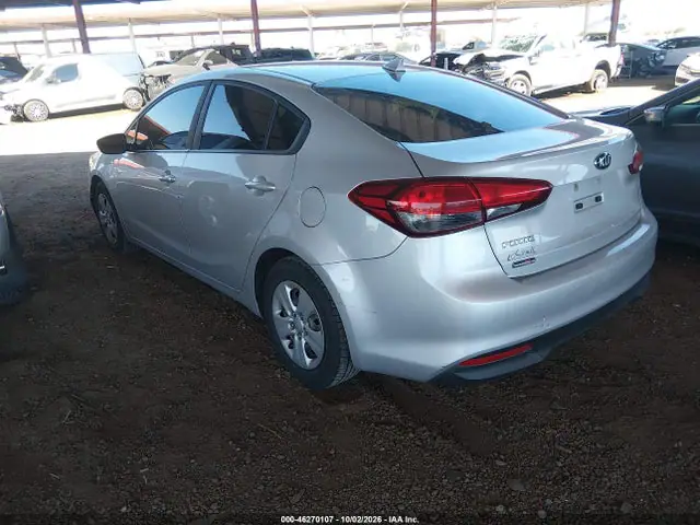 2018 KIA FORTE LX VIN 3KPFK4A75JE175232 фото 3
