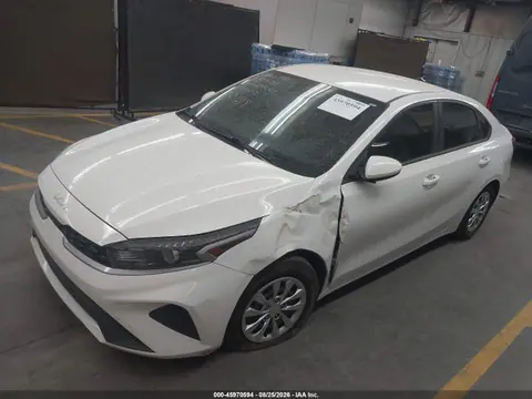 2024 KIA FORTE LX VIN 3KPF24AD4RE699067 фото 2