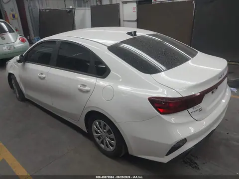2024 KIA FORTE LX VIN 3KPF24AD4RE699067 фото 3