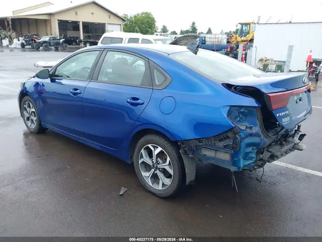 3KPF24AD0KE018893 — 2019 Kia Forte Lxs, фото 3 с аукциона IAAI 29.09.2026, Задняя часть