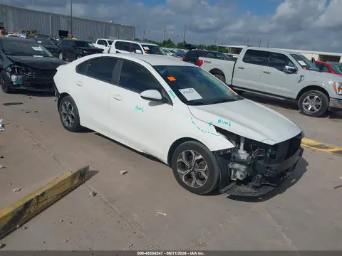 3KPF24AD6KE060923 — 2019 Kia Forte Lxs, Передняя часть (Front & Rear), фото до ремонта