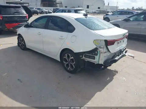 2019 KIA Forte Lxs VIN 3KPF24AD6KE060923 фото 3