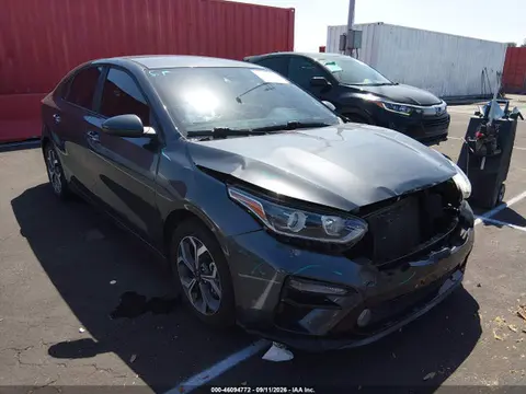 3KPF24AD8KE116019 — 2019 Kia Forte Lxs, Передняя часть (Front End), фото до ремонта