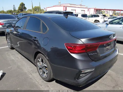 2019 KIA Forte Lxs VIN 3KPF24AD8KE116019 фото 3