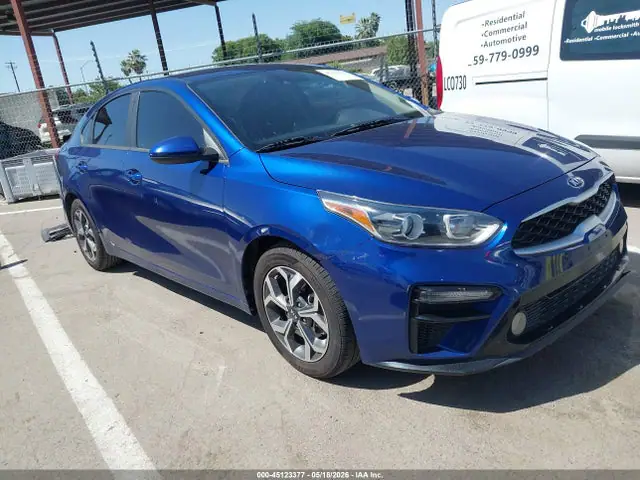 3KPF24AD3LE208916 — 2020 Kia Forte Lxs, Задняя часть (Rear), фото до ремонта