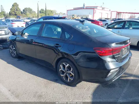 2020 KIA Forte Lxs VIN 3KPF24AD4LE242475 фото 3