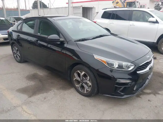 3KPF24AD7LE182868 — 2020 Kia Forte Lxs, Задняя часть (Rear), фото до ремонта